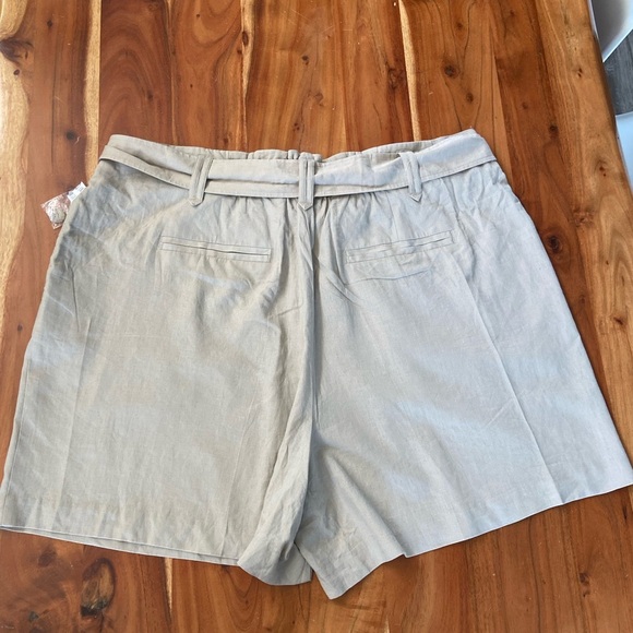 NWT Addition Elle Khaki Beige Bermudas Linen Blend Tailored Fit Belted Shorts - Picture 5 of 5